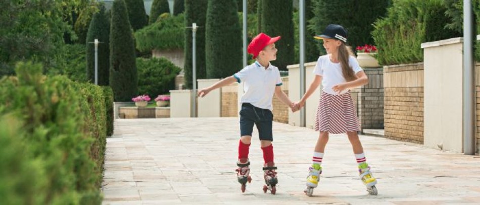 Brinquedos que Estimulam o Movimento: Patinetes e Patins em Alta