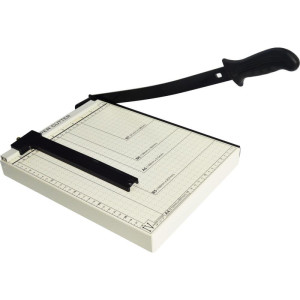 Guilhotina Cortadeira A4 P/10fls Branco/preto