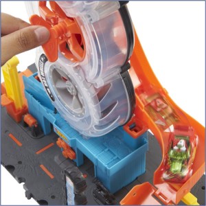 Hot Wheels Pista City Super Loja De Pneus-099003-87772