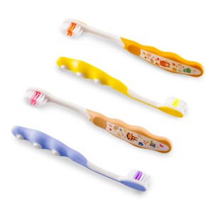 Escova De Dente Infantil Com Capa +1 Ano 1 Unidade-HC579-41838